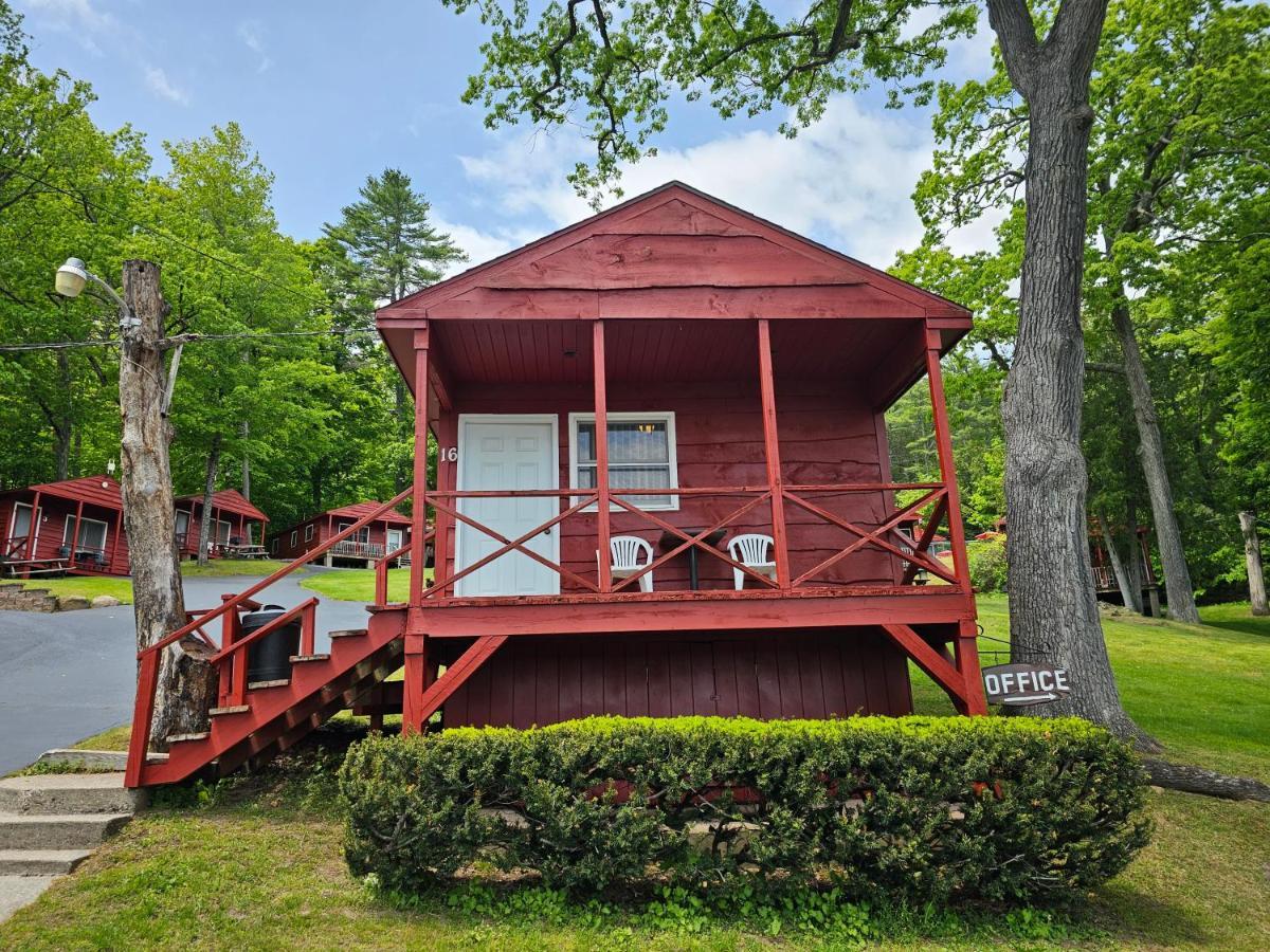 The Gold Eagle Villa Lake George Buitenkant foto